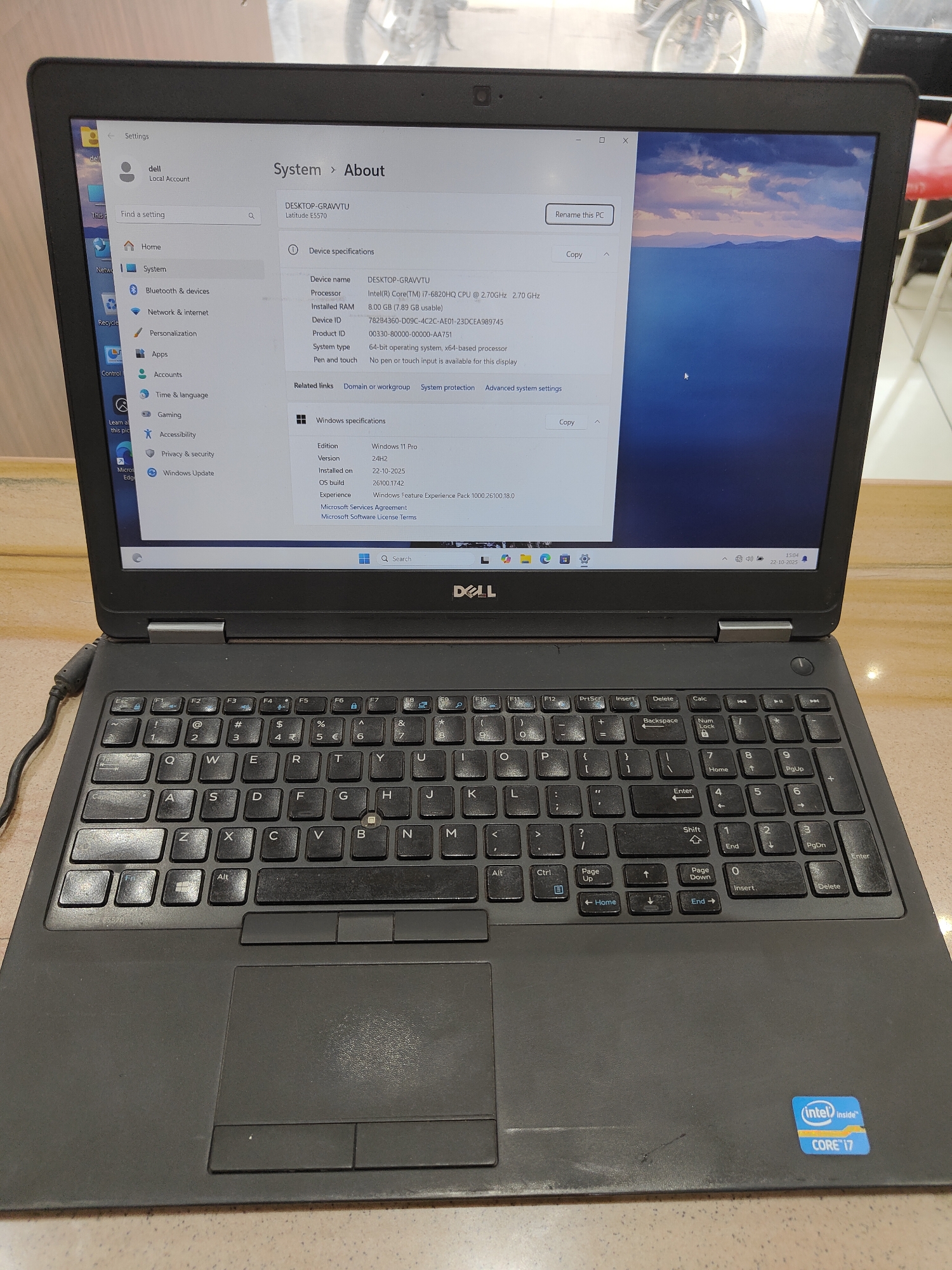 Dell latitude E 5570