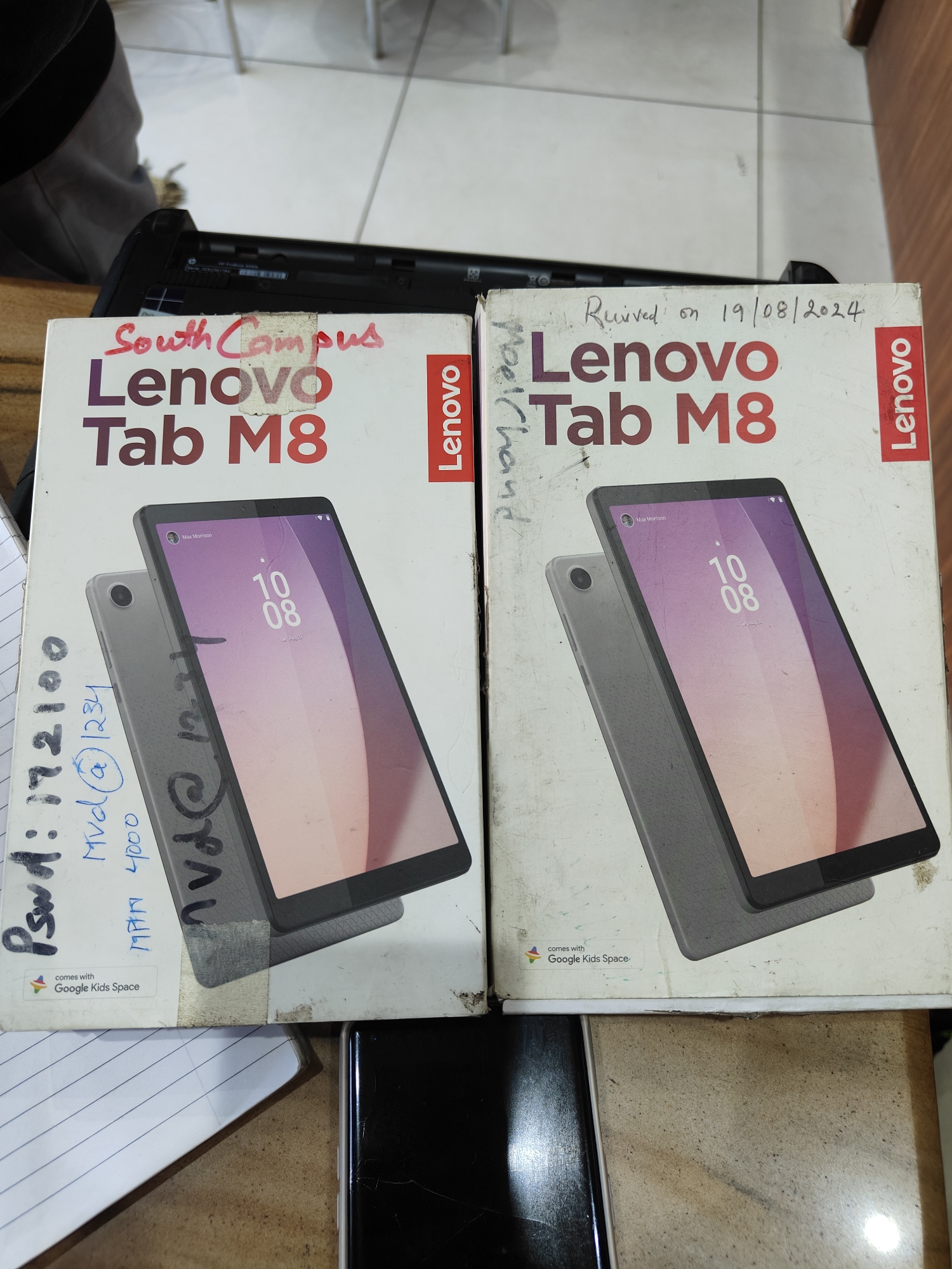 Lenovo tab 4G with box with adaptor with 4/64gb 