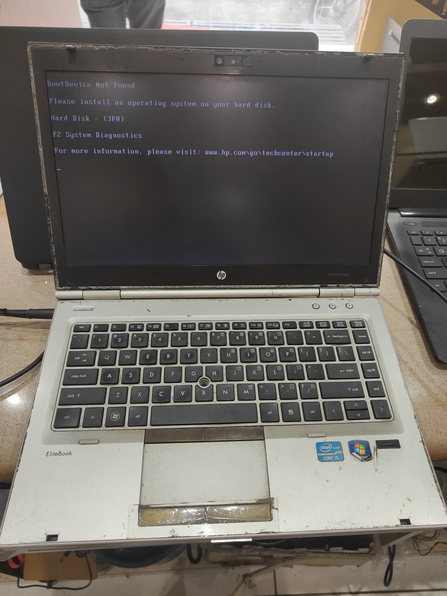 Hp laptop only 3000rs 