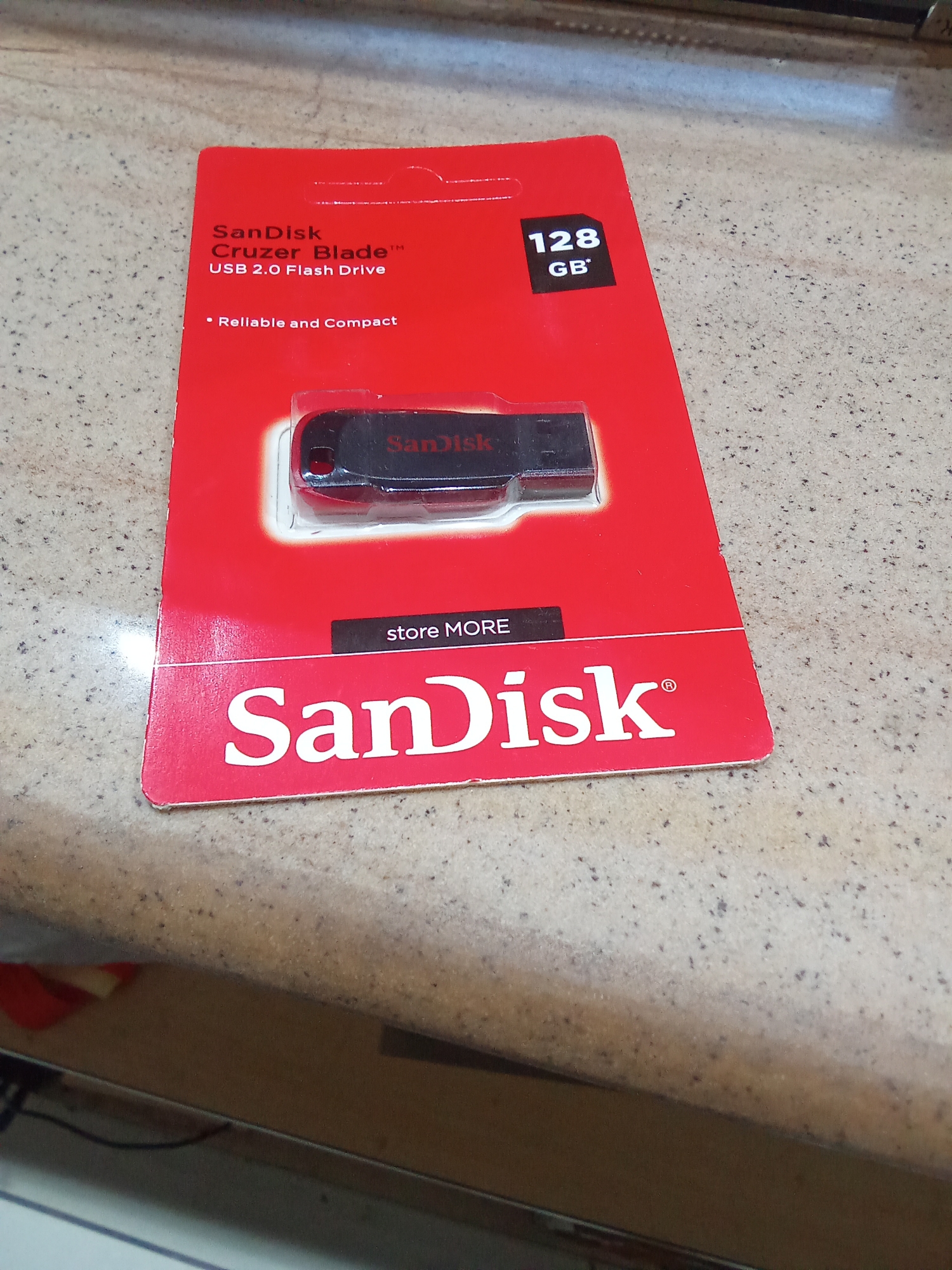   Pen drive San Disk 128 gb 