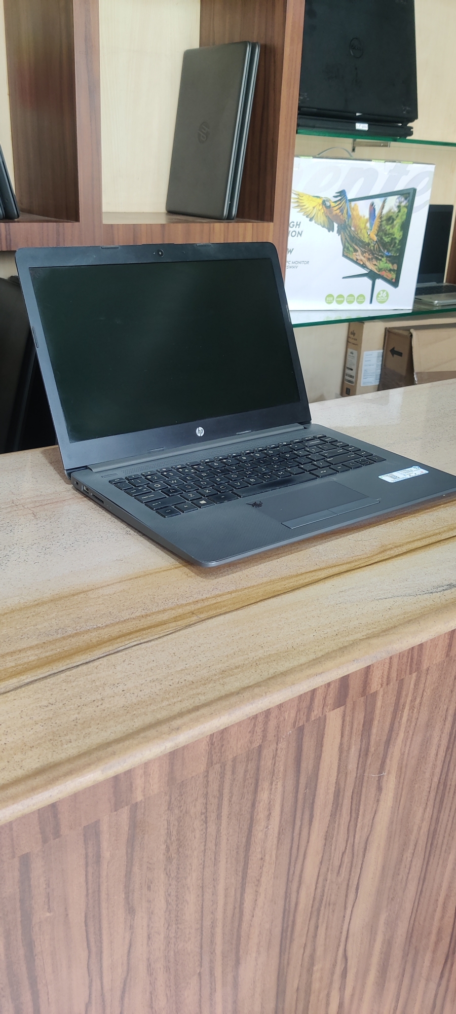 HP 240 G7, 8/256 ,i3 8th Generation, only 10990