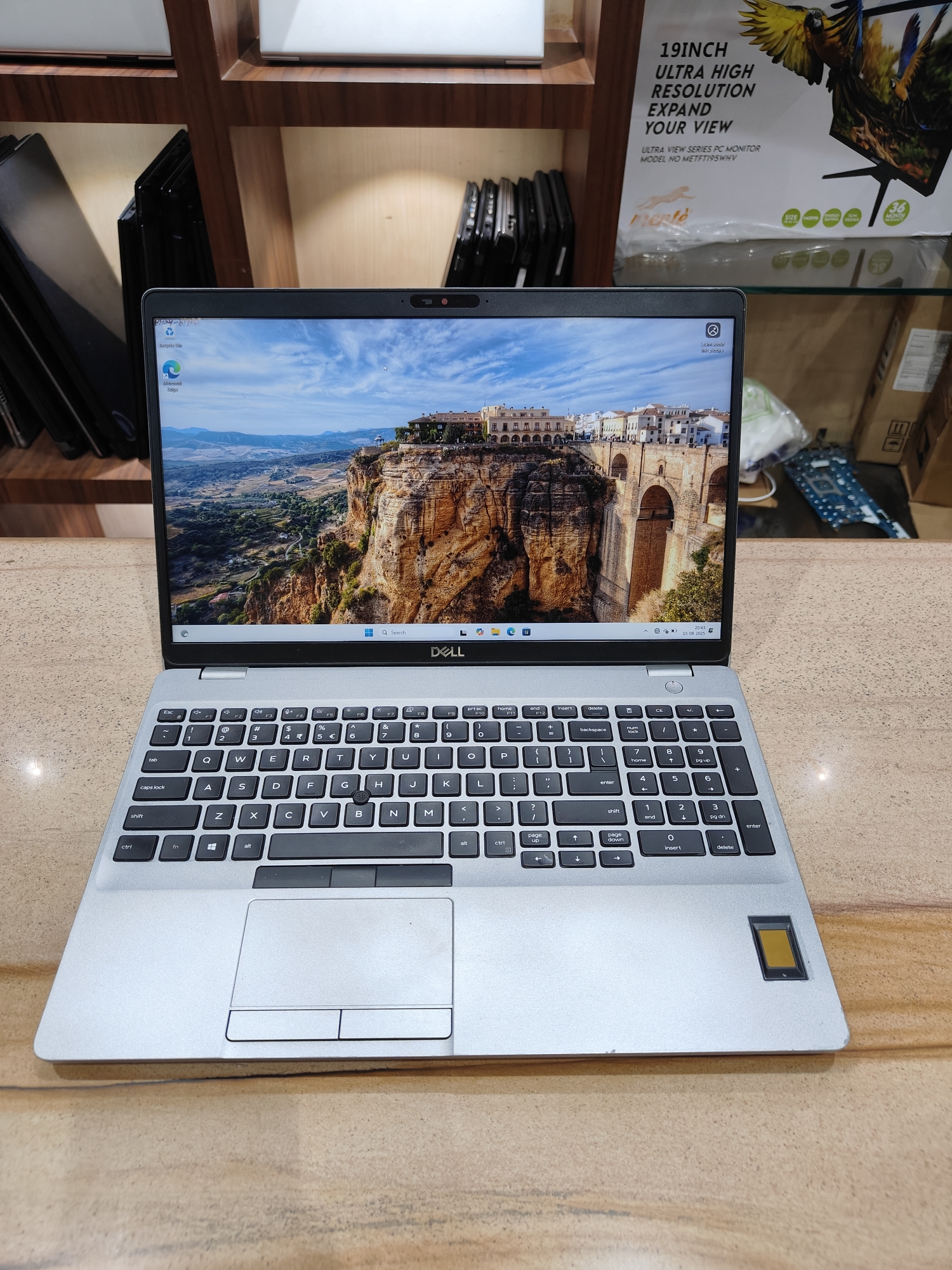 Dell i7 10th 16GB RAM 512GB SSD only 29999rs