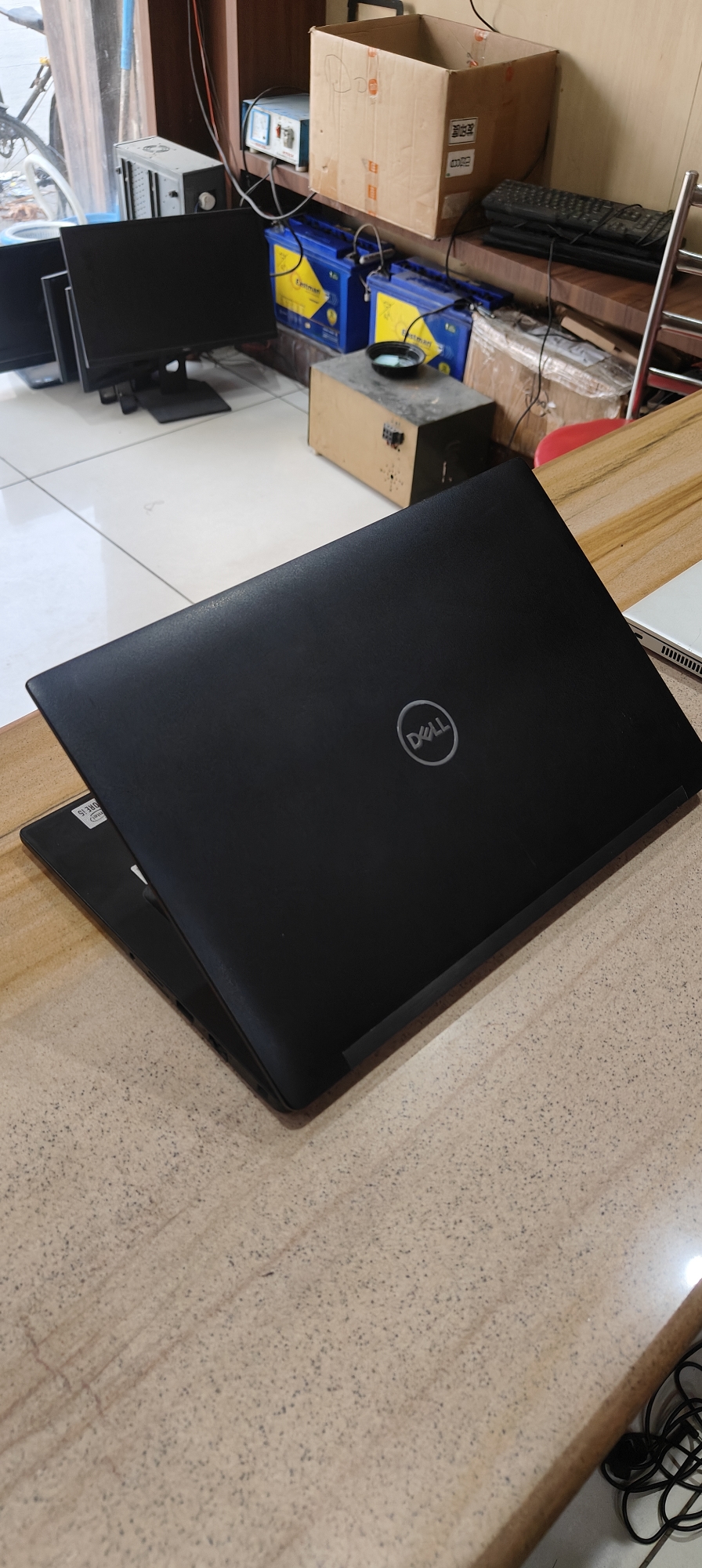 Dell Latitude 7490
