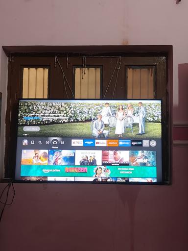 ONLY 24999RS LED TV FULL ANDROID FULL SMART 58INCH ORGINAL LlOYED TV WITH AMAZON 4K MAX FIRE TV STICK WITH REMOTE in Muzaffarnagar